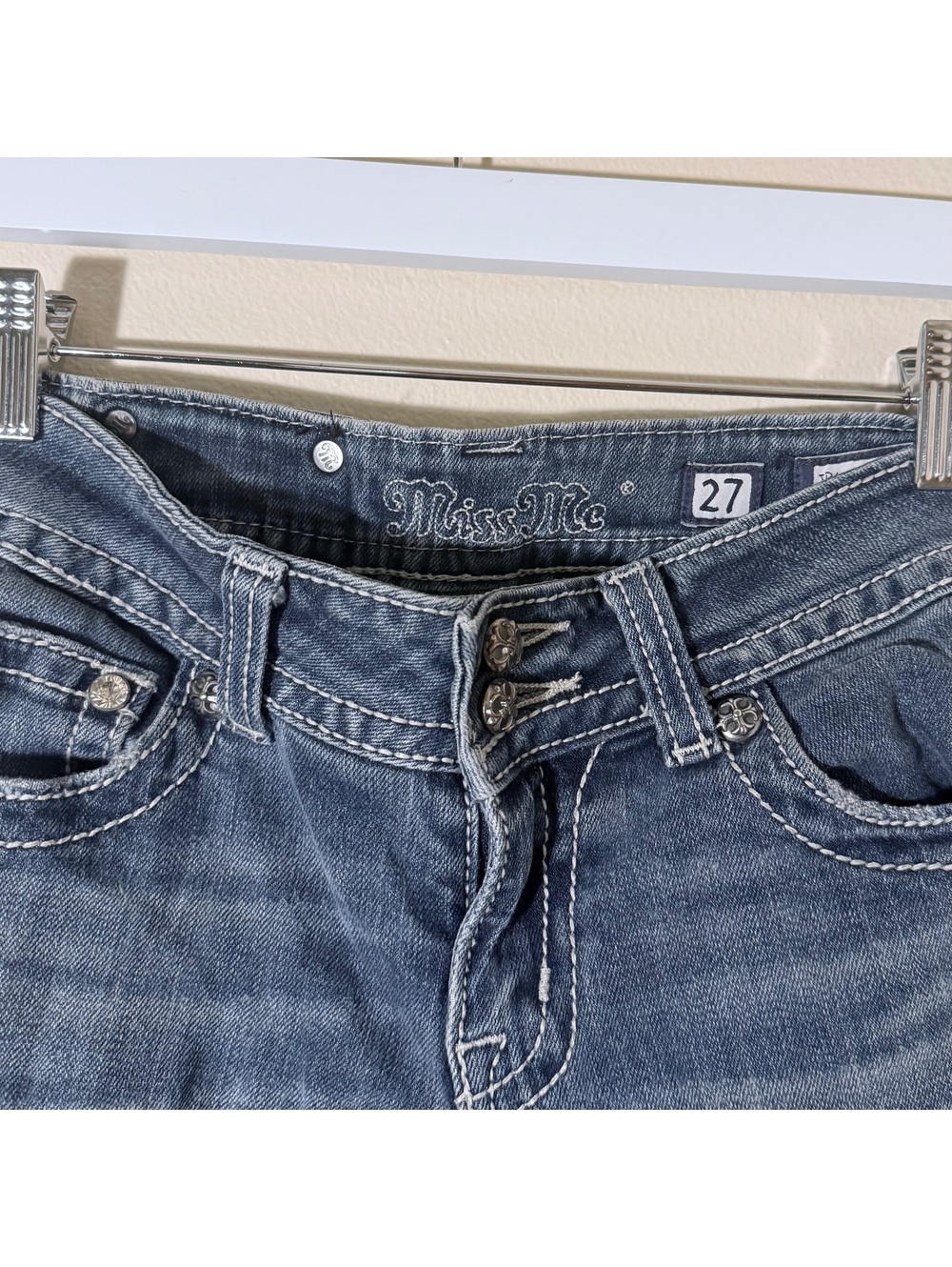 Miss Me Jeans Size 27 Dark Wash Distressed Bootcut Flare Y2K JP4009 2 Long - Picture 3 of 6